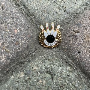 Vintage , 175 Club Bowling Lapel Pin ,4 White Pin Design